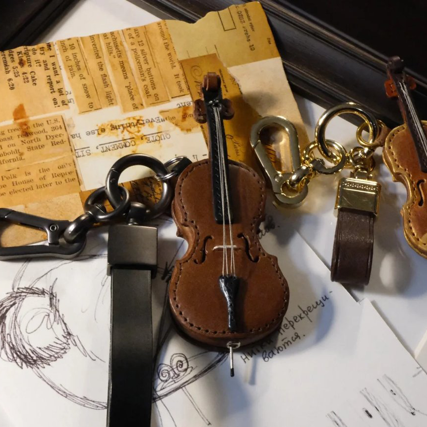 🔥Last Day 70% OFF🎁Crafted Leather Violin & Cello Keychain🎻